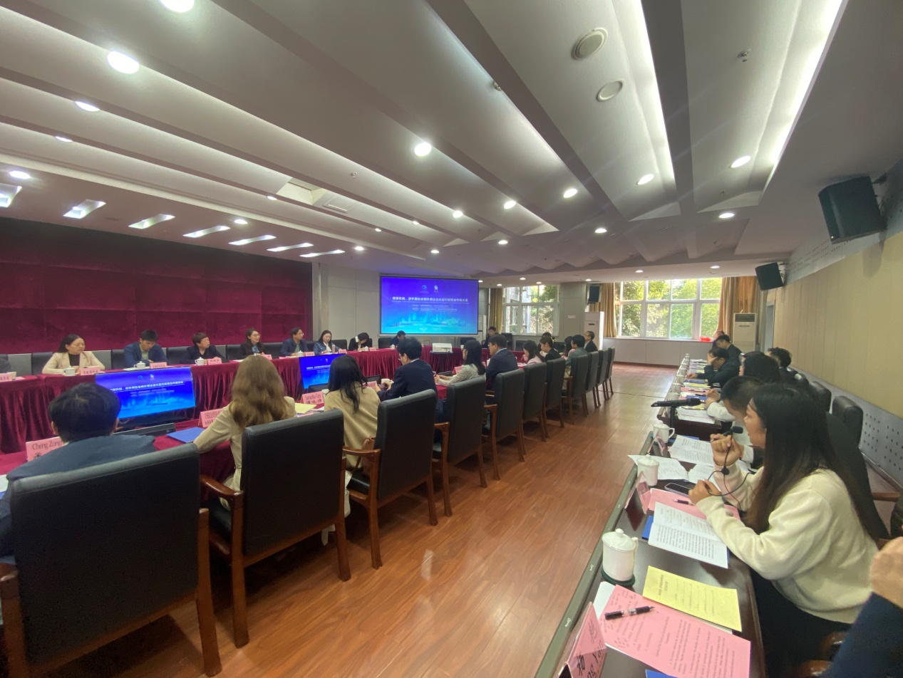 重庆市外商投资促进中心 成功承办领事机构、涉外商协会 和外资企业大足行活动